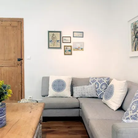Vakantiehuis Maison Du Bateau By Antibes-rental Antibes